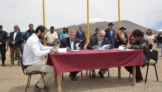 Acuerdo de cooperación para red de gas natural