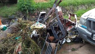 Advierten que por la basura colapsan los desages pluviales