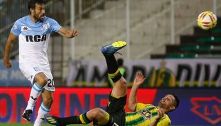 Racing debuta hoy en Brasil ante Corinthians