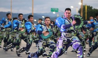 A todo color y ritmo quedó inaugurado el Corso Capitalino