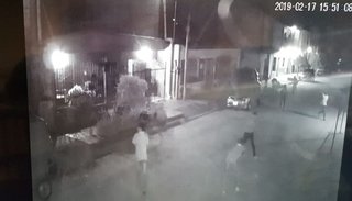 Pelea entre bandos dejó a un colombiano herido