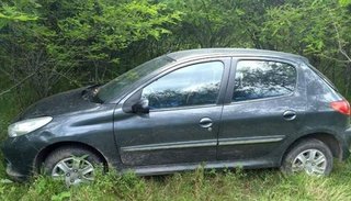 Apareció el auto robado desde una cochera céntrica