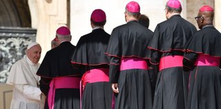Víctimas reclaman acciones concretas tras el reconocimiento de abusos en la Iglesia