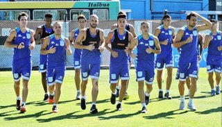 Racing, en modo copa, recibe al Corinthians