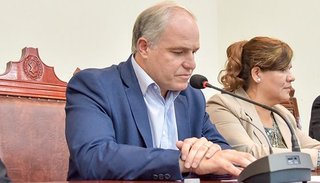 Pirotecnia, temas sociales y obras en la agenda del Concejo