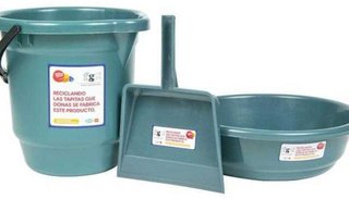 La fundación Garrahan presentó el Ecokit hecho con tapitas plásticas