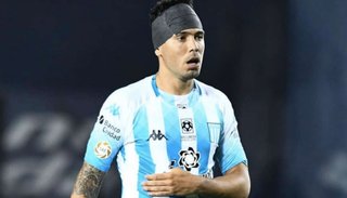 Nery Domínguez sufrió una luxación de hombro