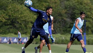 Russo comenzó a definir el once xeneize