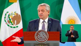 Alberto Fernández desde México: “Terminemos con la payasada”