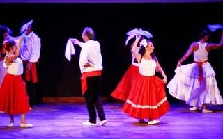 Comienza taller corto de danzas folclóricas