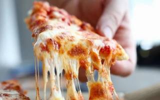 6 alimentos que nunca se deben recalentar en el microondas