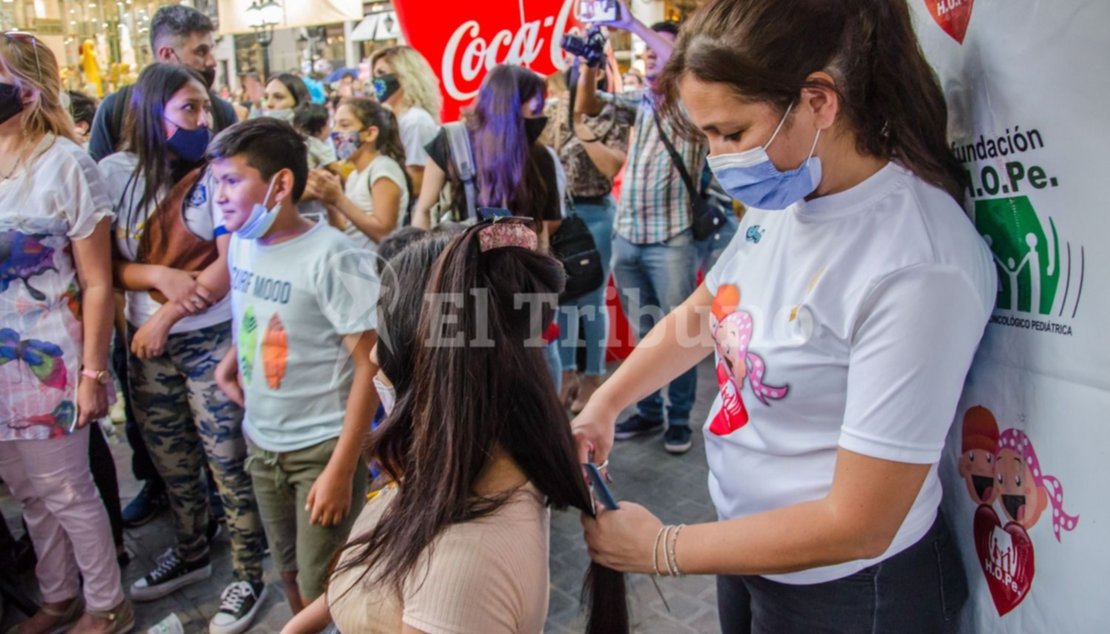 Donación de cabello para pelucas. Pablo Yapura Donación de cabello para pelucas. Pablo Yapura