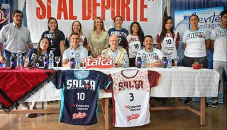Las chicas de Salta Vóley, listas para salir a la cancha a lo grande