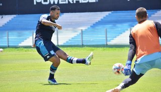 Cardona, al pie del cañón en Racing para enfrenar a River