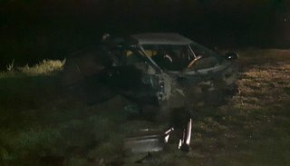 Choque entre un colectivo y dos autos a la altura del crematorio de Güemes
