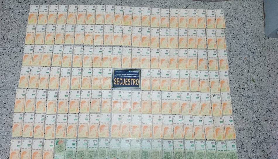 Electricista infiel: entró a trabajar en una casa y salió con una importante cantidad de dinero 