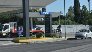 En Salta no se cumplen los “precios justos” y la nafta de YPF sube hasta casi 6% 