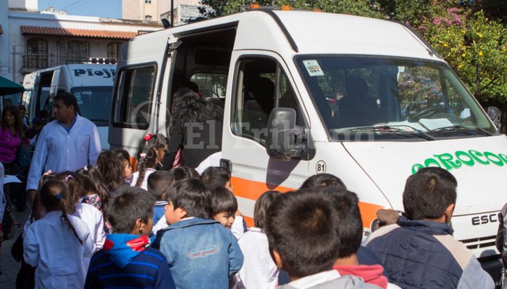 Con puntos para ajustar, las escuelas se preparan para sumar una hora