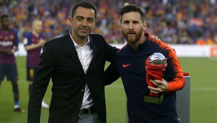 Xavi se mostró optimista ante un posible regreso de Lionel Messi a Barcelona