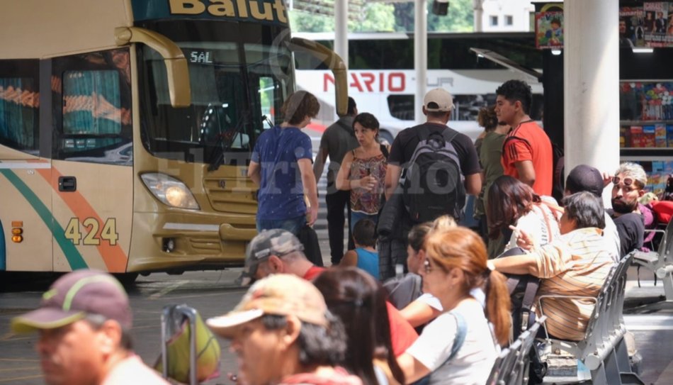 Carnaval 2024: Los salteños aprovechan el feriado largo para viajar sobre todo a Jujuy- Carnaval 2024: Los salteños aprovechan el feriado largo para viajar sobre todo a Jujuy