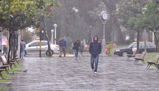 El frío y la llovizna no dan tregua en Jujuy