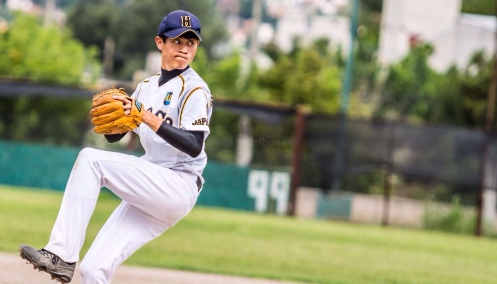 La selección de béisbol de Salta se enfrentó con Hyogo, equipo de Japón. Fotos: Jan Touzeau. La selección de béisbol de Salta se enfrentó con Hyogo, equipo de Japón. Fotos: Jan Touzeau.