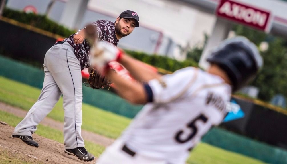 La selección de béisbol de Salta se enfrentó con Hyogo, equipo de Japón. Fotos: Jan Touzeau. La selección de béisbol de Salta se enfrentó con Hyogo, equipo de Japón. Fotos: Jan Touzeau.