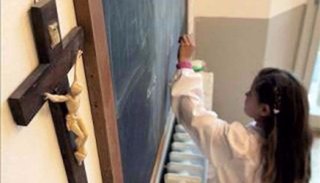 Consideran que la educación religiosa es discriminatoria