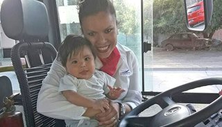 Una chofer de Saeta le salvó la vida a un bebé