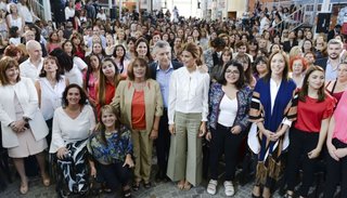 En el Día de la Mujer, Macri prometió ampliar las licencias y abogó por la igualdad salarial