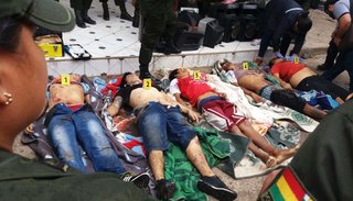 Una requisa en cárcel deja al menos seis presos muertos