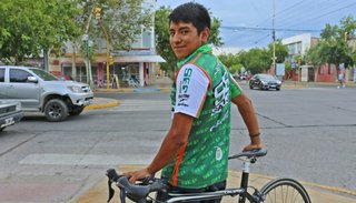 Abra Pampa sorprendida por la situación del ciclista Franklin Olmos