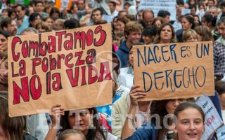 Una multitud marchó en Salta 