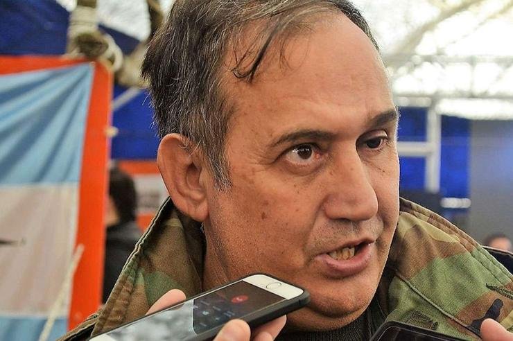 El veterano de Malvinas recuperará su casco gracias a un benefactor anónimo- El veterano de Malvinas recuperará su casco gracias a un benefactor anónimo