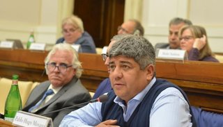 Moyano en el Vaticano dijo que el Gobierno “se olvida de los trabajadores”
