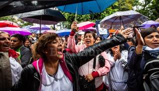 Docentes extienden la huelga hasta el próximo viernes