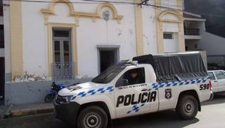 Circulaban ebrios a bordo de una motocicleta