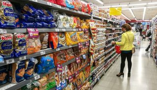 La inflación de diciembre fue de 3.7% y alcanzó el 53,8% anual