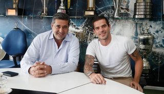 Gago dejó de ser jugador de Boca