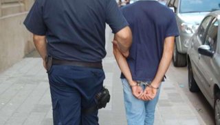 Detienen a abogado jefe de una banda de ladrones, que robó un supermercados