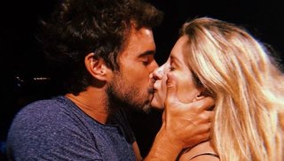 Juntos de nuevo en el teatro... Laurita Fernández y Nicolás Cabré