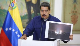 Maduro pidió la renuncia del gabinete para reestructurar el gobierno