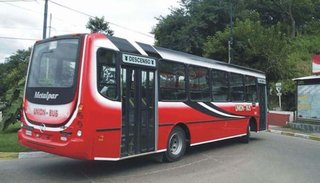Trabajadores impidieron salida de colectivos