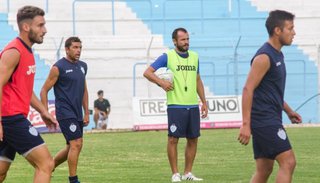 Tres cambios y otro esquema en Gimnasia para el duelo inédito con Juventud
