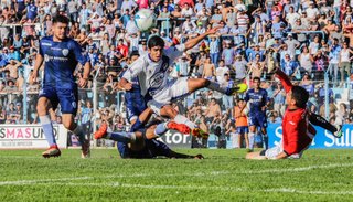 Juventud y Gimnasia descenderían sin jugar desempate
