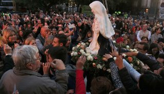 Histórica y emotiva entronización de la Virgen del Cerro en La Plata