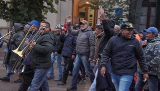 Se cumplió 12º "cacerolazo" en contra de los "tarifazos"