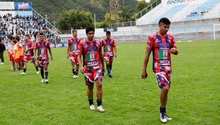 Malestar en San Antonio en la previa de una final por la clasificación
