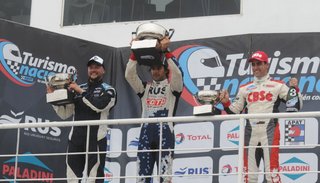 Urcera ganó la final de la Clase 3 y se afianza en la cima