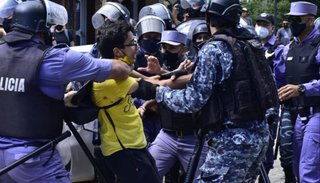 Nuevas protestas frente a la Gobernación y sigue la tensión en Formosa